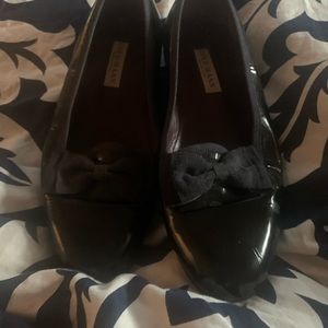 Cole Haan patent leather bow shoes